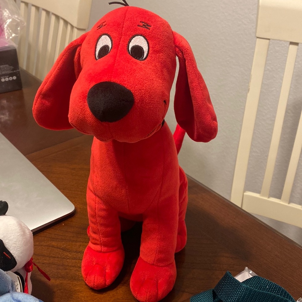 Clifford the Big Red Dog Clifford Plush - Picture 2 of 3